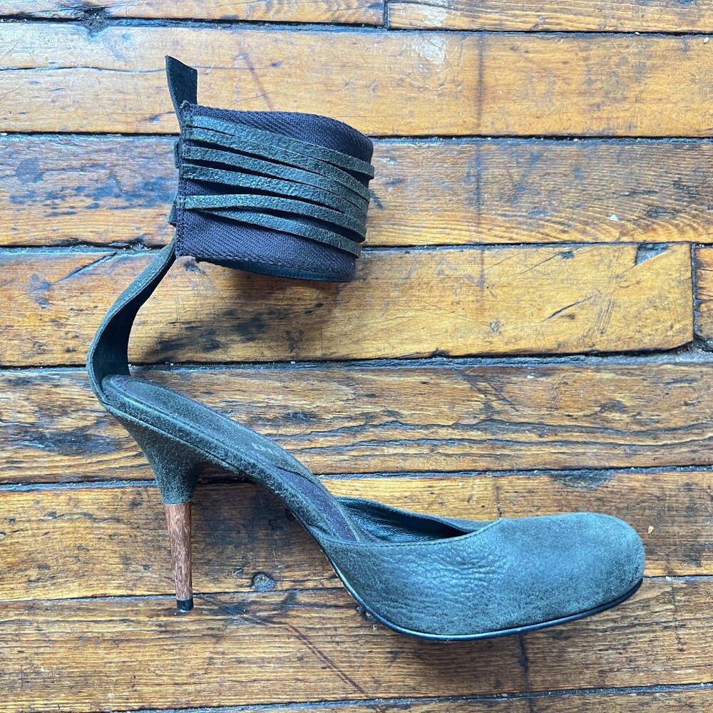 DIESEL Ankle Wrap Heels - AWESOME! Black, Size 9.